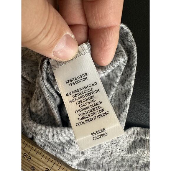 Athleta XXS Women Heather Gray Crossover Getaway Workout Layered Tank Top 12-24 - Picture 8 of 9